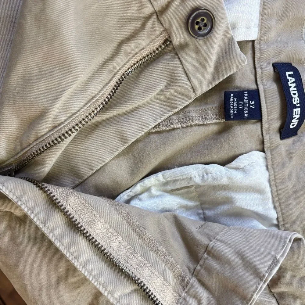 Lands' End 37 Tan Khaki Flat Front Shorts Preppy Sporty Casual Outdoors Classic